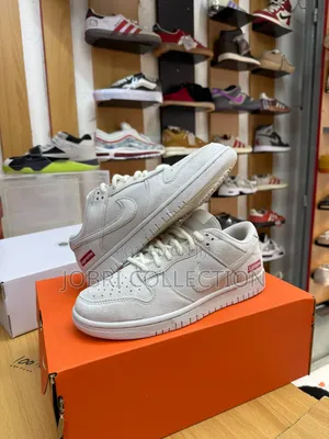 Nike Sb Dunk Low X Supreme "Cream" Sneakers
