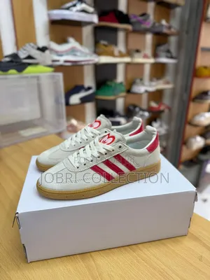 Women's Handball Spezial "Valentine's Day"
Sneakers