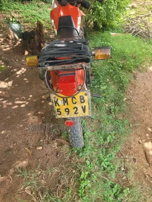 Yamaha DT125 2007 Red