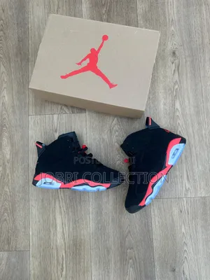 Air Jordan 6 Retro 'Infrared'
Sneakers