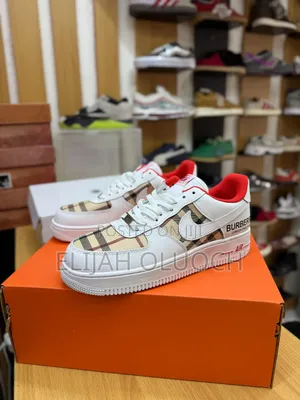 Nike Airforce 1 Low 
"Burberry London"
Sizes : _40 to 45_