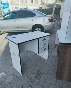 Office Computer Table 0.9m