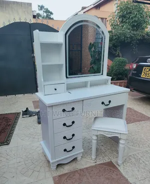 Vanity Dressing Mirror With Stool