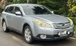 Subaru Outback 2.5i 2011 Silver