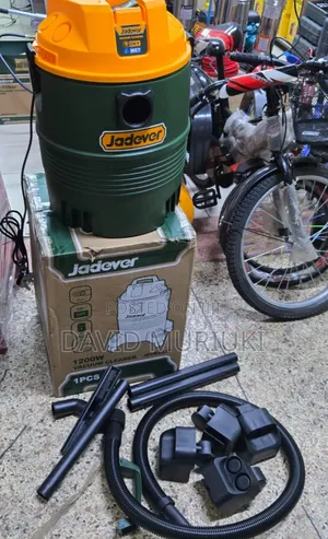 30l Dry and Wet Vacuum Cleaner.