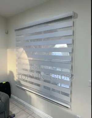Living Room White Horizontal Roller Blinds for House Privacy