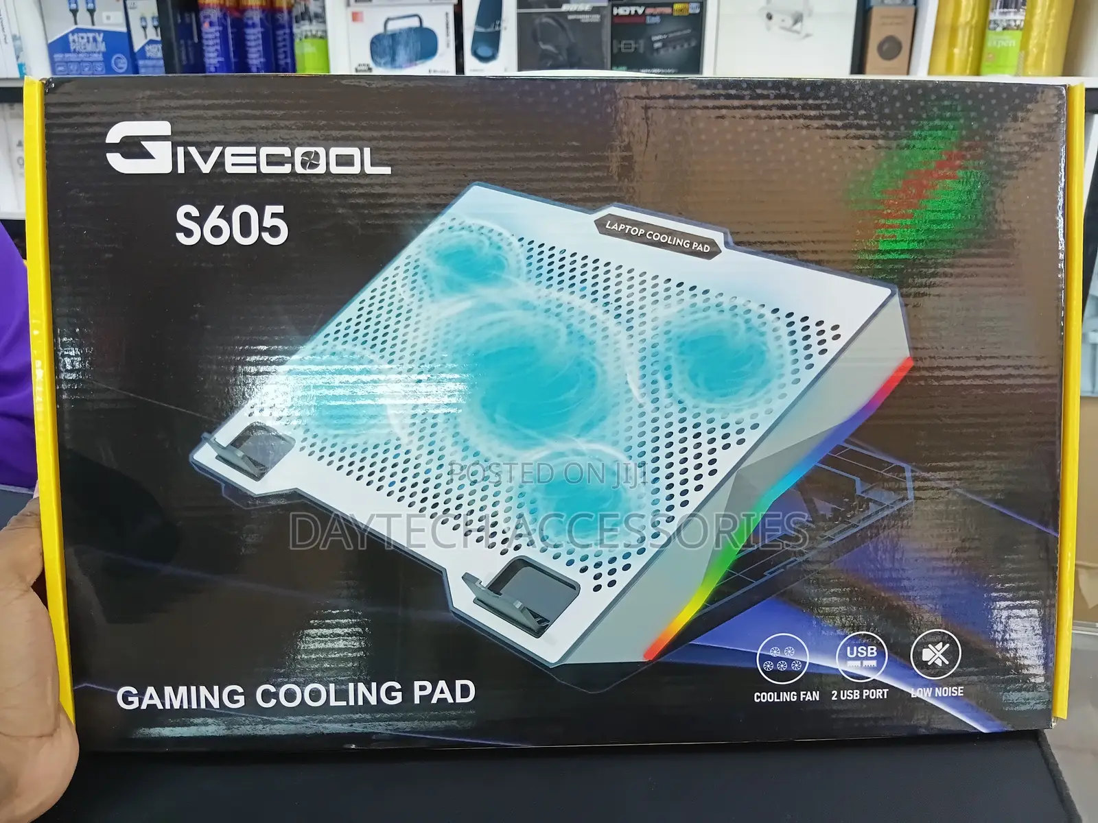 This Is a Givecool S605 Gaming Laptop Cooling Pad.