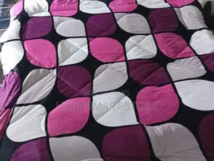 Single Woolen Duvet 5×6 Soft Warm Cozy Bedding