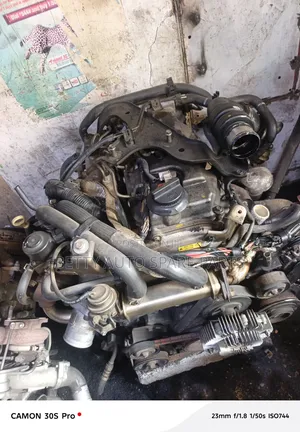 Nissan Yd25 Complete Engine Navara