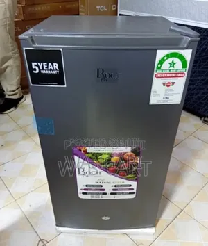 Colour Black Skyworth 90l Fridge