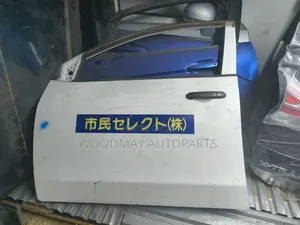 Nissan Ad Door