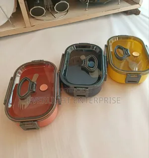 Microwaveable Snack Box With Spoon