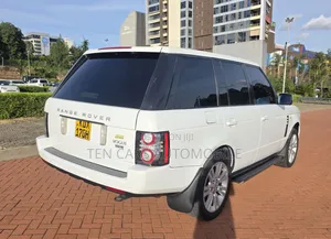 Land Rover Range Rover Vogue 2011 White