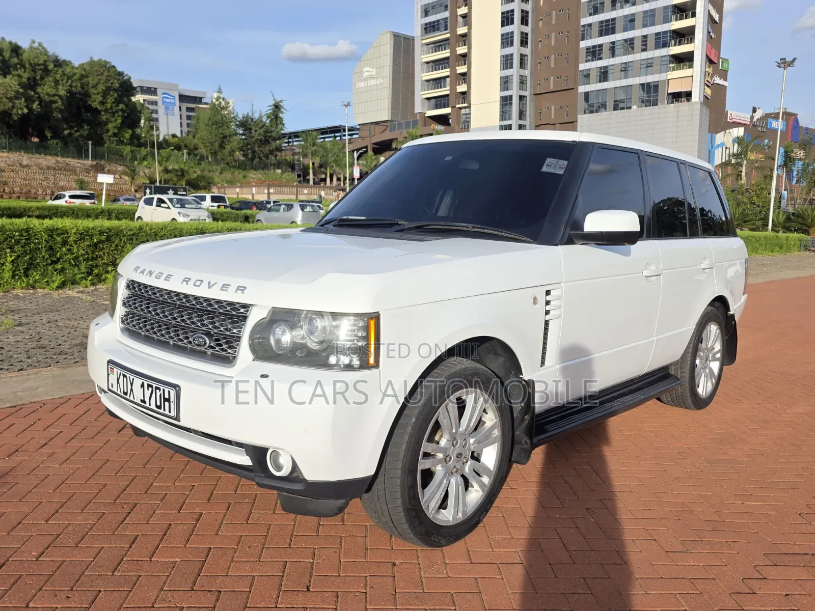 Land Rover Range Rover Vogue 2011 White