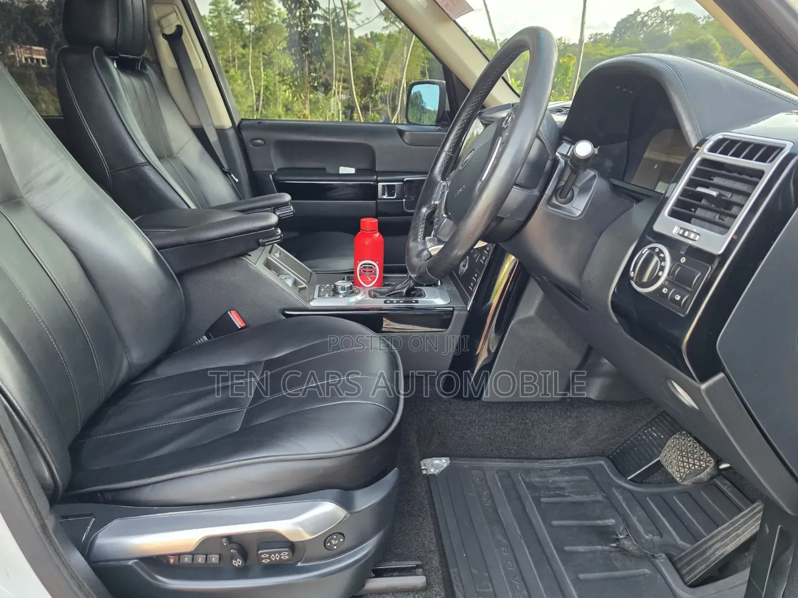 Land Rover Range Rover Vogue 2011 White