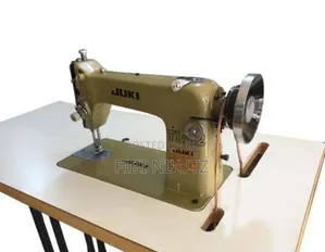 Complete Juki Sewing Machine/Sewing Machine