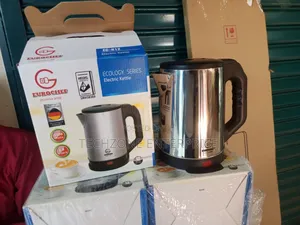 Eurochef 2 Litres 3 Pin Plug Stainless Steel Kettle 