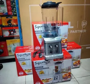 Restocked 1800watts Signature Commercial Blender