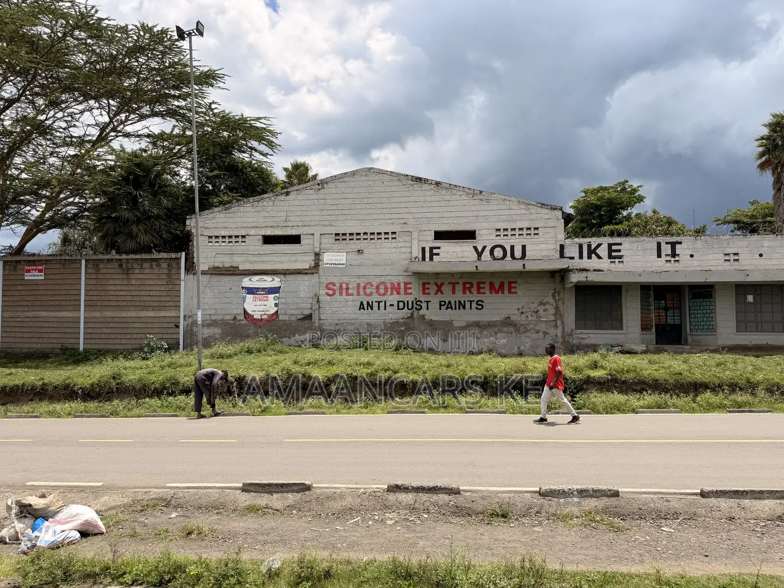 3.5 Acre Industrial Complex in Nakuru With 8 Godowns