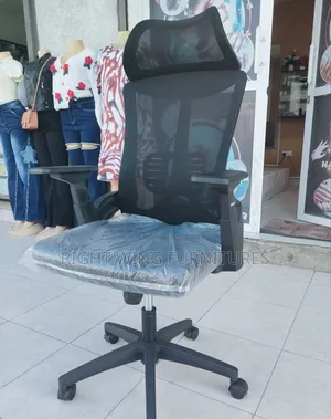 Office Chair :Ergonomic Comfort Office Chair