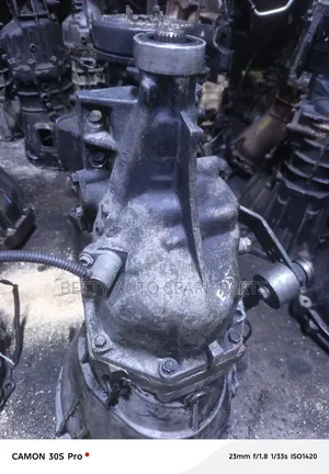Nissan Caravan Gearbox E25