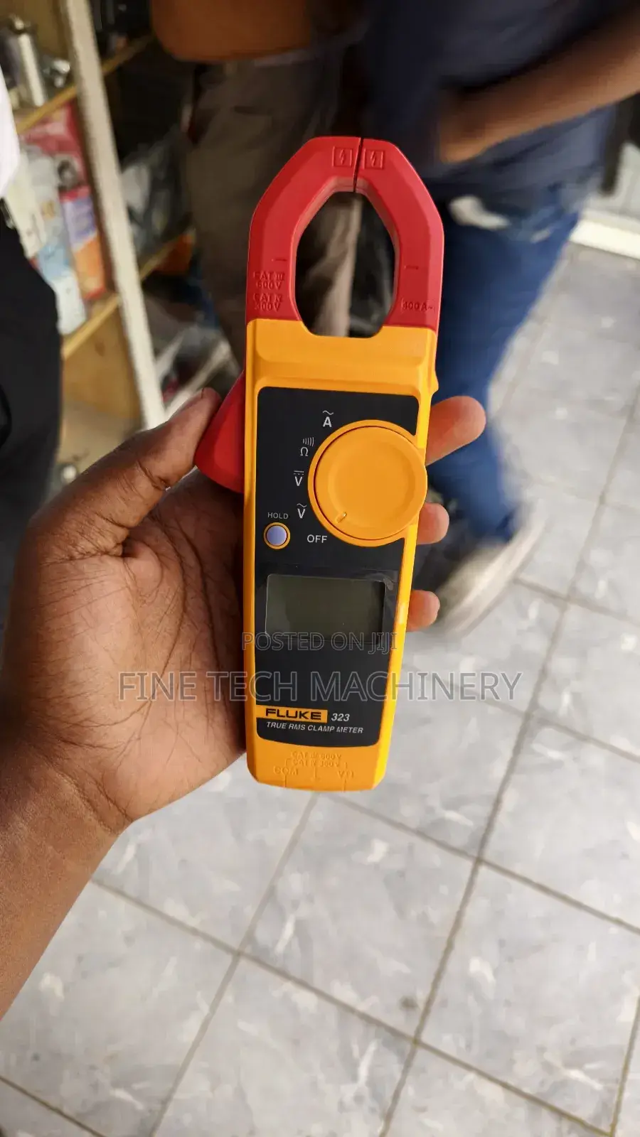 Fluke 323 True-RMS Clamp Meter