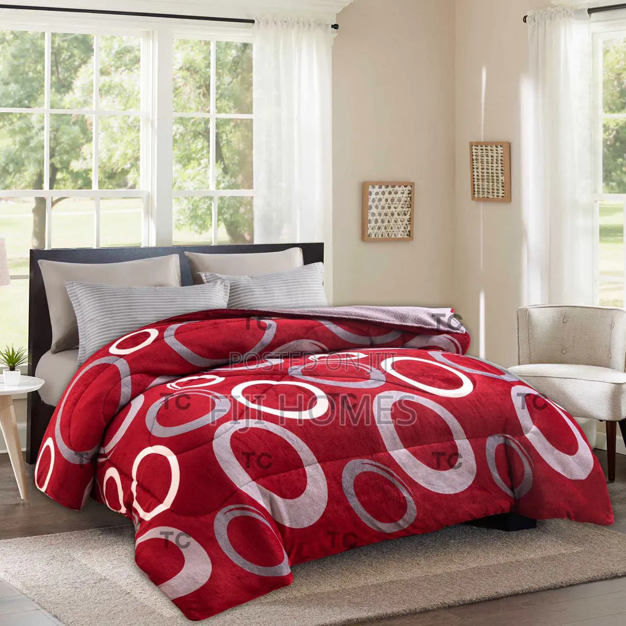 Single Woolen Duvet, No Pillowcases, No Bedsheets Size 5 by 6