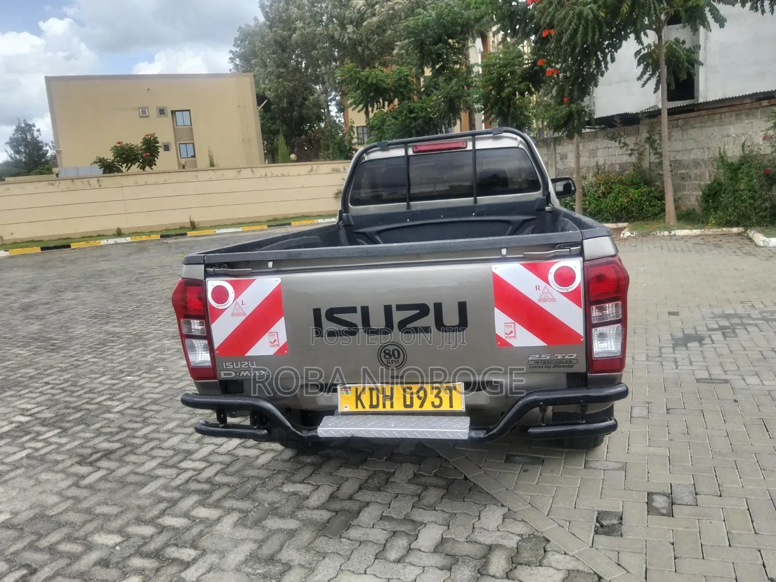 Isuzu D-MAX 2022 Gold