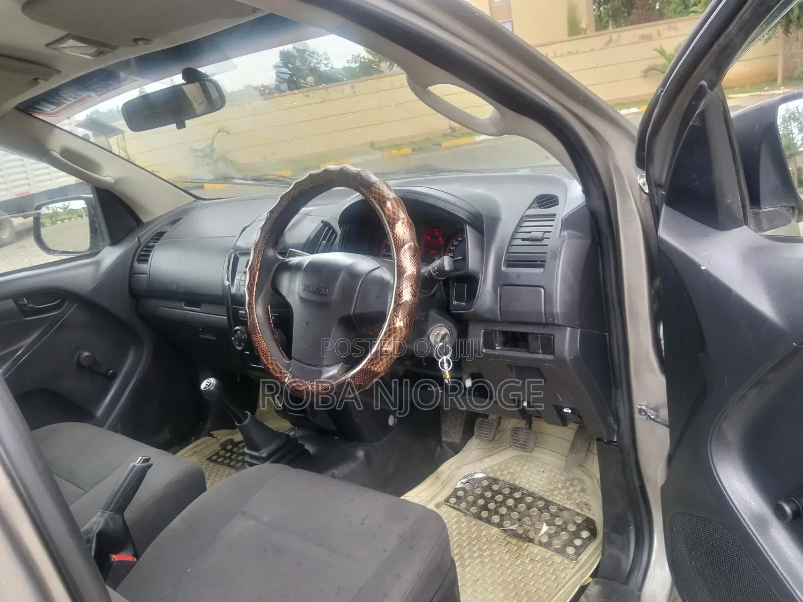 Isuzu D-MAX 2022 Gold