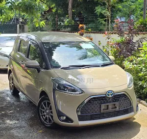 Toyota Sienta 1.5 Hybrid FWD (6-seater) 2019 Beige