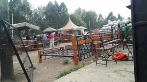 Wooden Metallic 4*6 Beds Mahogany Parts