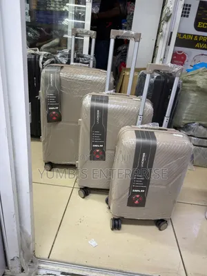 Rubber Suitcase Luggage Set 27",23",19" in Height Set at 7000