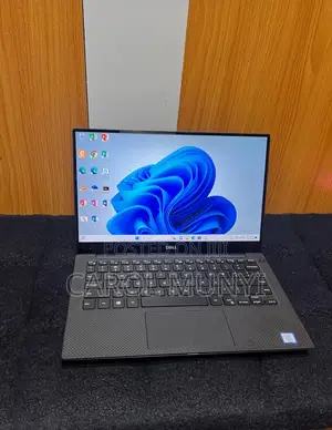 New Laptop Dell XPS 13 (9360) 8GB Intel Core i7 SSD 256GB