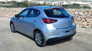 Mazda 2 2020 Silver