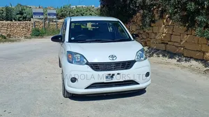 Toyota Passo 1.0 AWD 2018 White