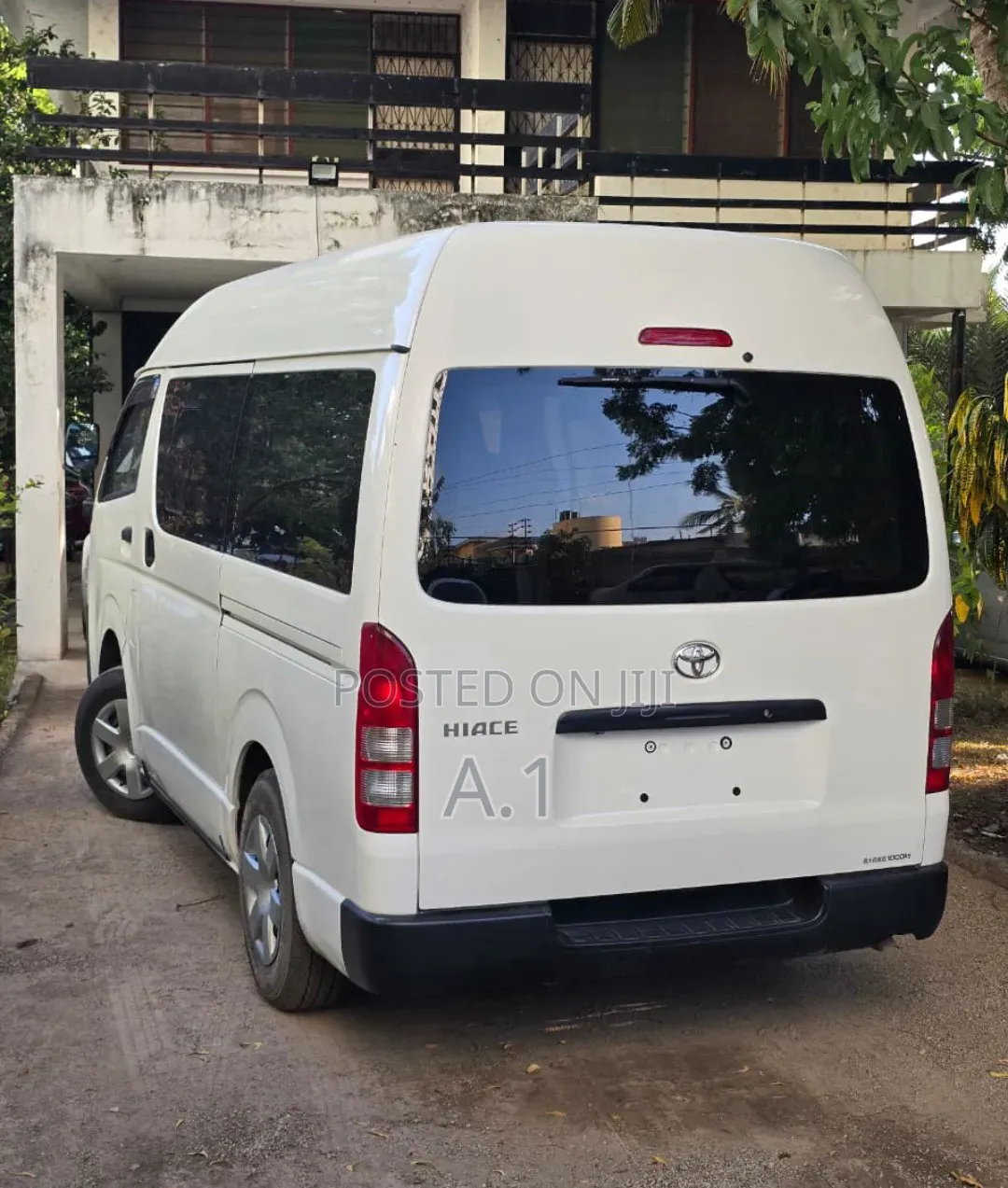 Toyota Regius 2019 White
