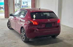 Peugeot 308 2019 Red