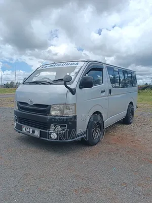 Toyota HiAce 2009 White