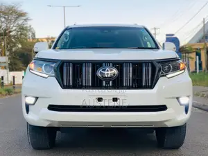 Toyota Land Cruiser Prado 2.8 2019 White