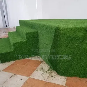 Realistic Artificial Turf Carpet for Garden Design