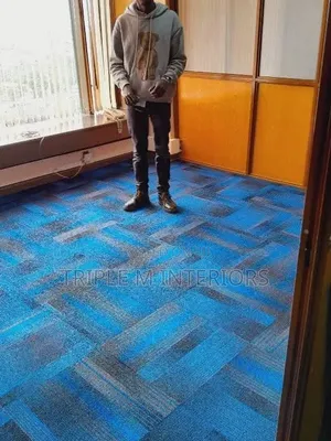 Soft Finish Carpet Tiles for Office Comfort