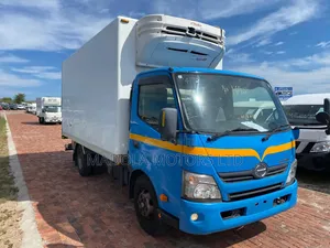Hino Dutro Freezer Body