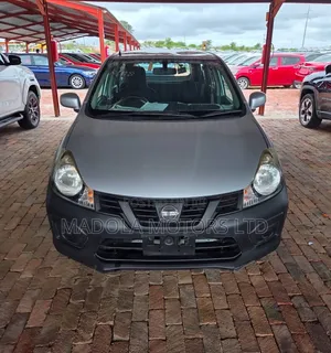 Nissan Advan 2018 Silver