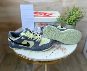 Nike Sb Dunk Low “Camper Green Supreme 94 “
Quality Leather