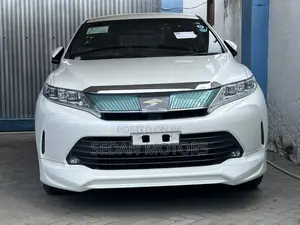 Toyota Harrier 2.5 Hybrid 4WD 2019 White