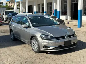 Volkswagen Golf 2019 Silver