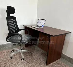 Best Office Desk and Swivel Headrest Chair