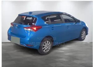 Toyota Auris 2018 Blue