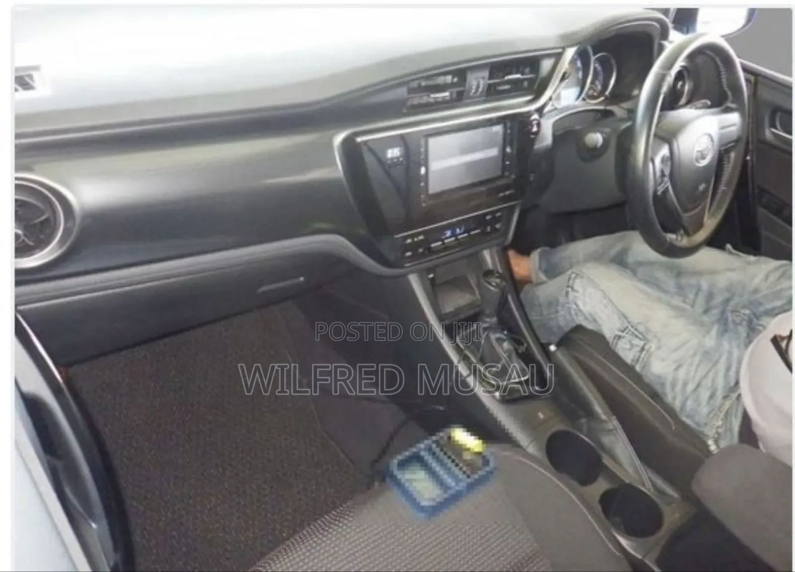 Toyota Auris 2018 Blue