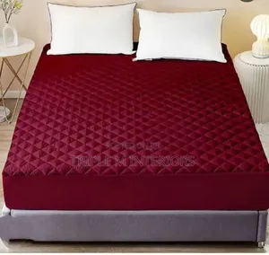 Stretch Fit Waterproof Mattress Protector for All Sizes